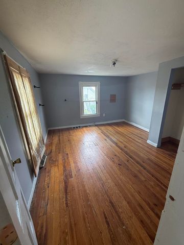 116 Front AVE, Salem, VA 24153