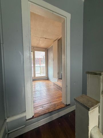 116 Front AVE, Salem, VA 24153