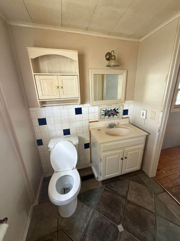 116 Front AVE, Salem, VA 24153