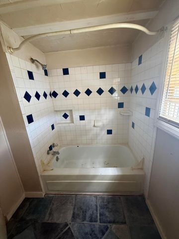 116 Front AVE, Salem, VA 24153