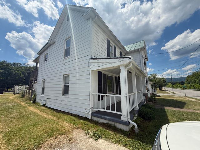 116 Front AVE, Salem, VA 24153