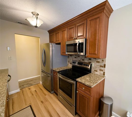 1 Brook Drive 11, Washingtonville, NY 10992