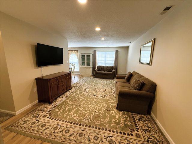 1 Brook Drive 11, Washingtonville, NY 10992