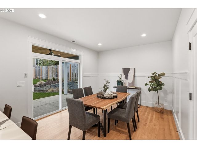 3911 Se INSLEY St, Portland, OR 97202