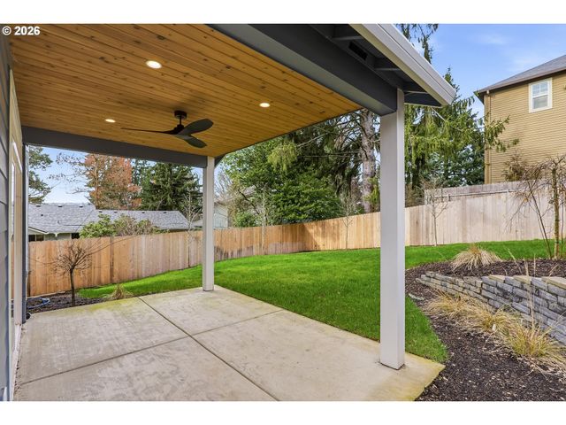 3911 Se INSLEY St, Portland, OR 97202