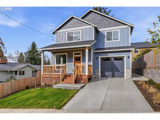 3911 Se INSLEY St, Portland, OR 97202