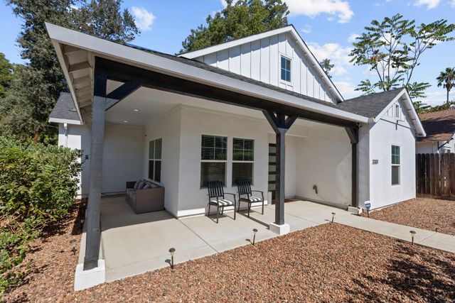 3307 12th Ave, Sacramento, CA 95817
