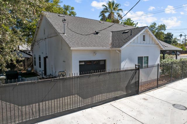 3307 12th Ave, Sacramento, CA 95817