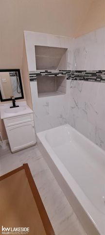 15 Michigan Street, Mount Clemens, MI 48043