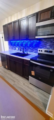 15 Michigan Street, Mount Clemens, MI 48043