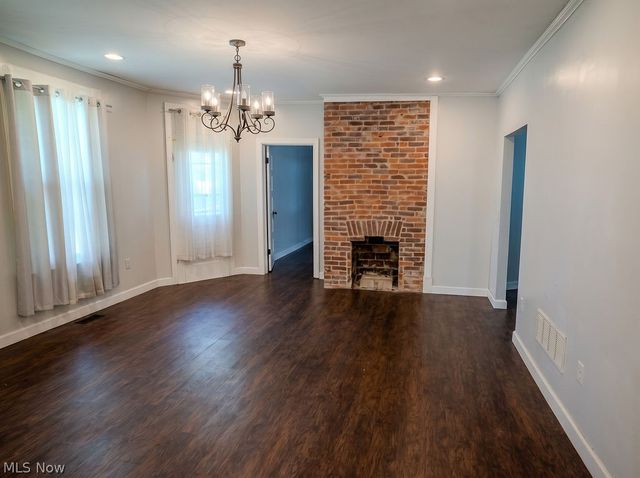 1045 Laird Avenue, Parkersburg, WV 26101