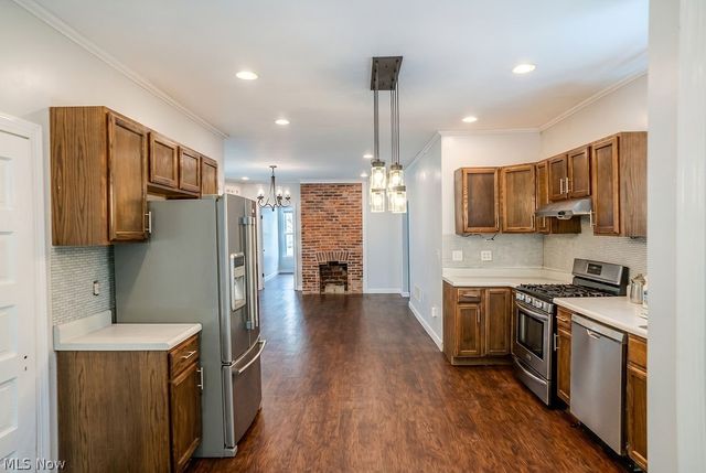 1045 Laird Avenue, Parkersburg, WV 26101