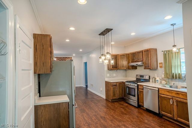 1045 Laird Avenue, Parkersburg, WV 26101