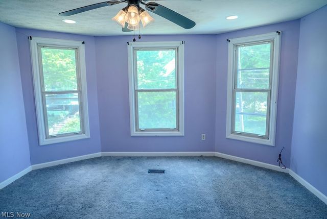 1045 Laird Avenue, Parkersburg, WV 26101