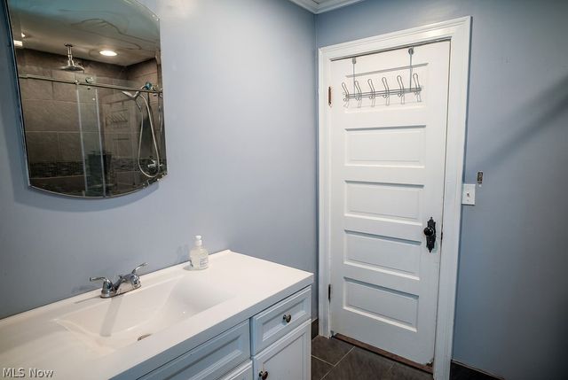 1045 Laird Avenue, Parkersburg, WV 26101