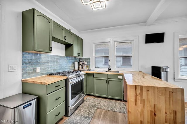 3808-3810 E 149th Street, Cleveland, OH 44128