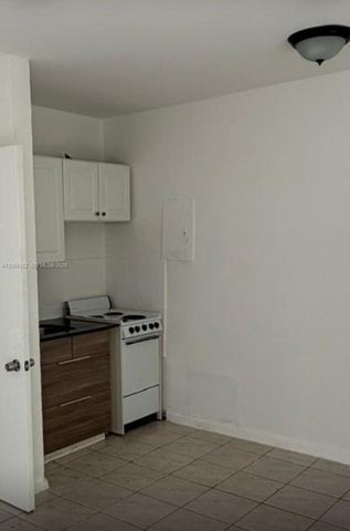 1861 NW 49th St, Miami, FL 33142