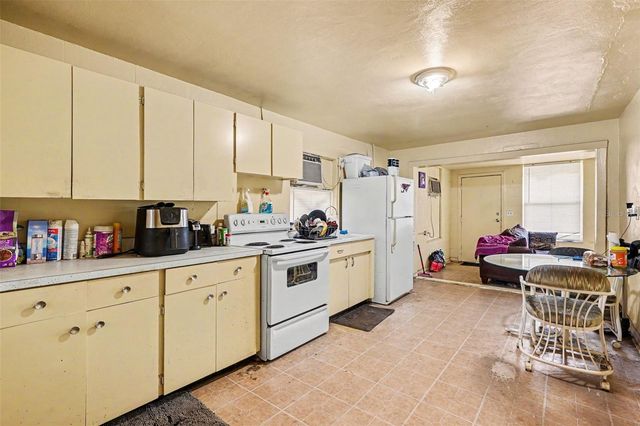 842 MERIDIAN AVENUE, Lakeland, FL 33801