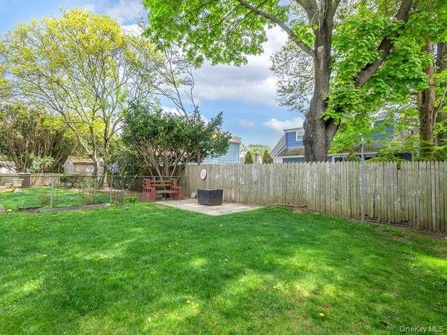 34 Maple Street, Greenvale, NY 11548