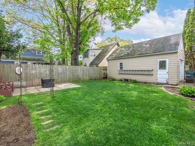 34 Maple Street, Greenvale, NY 11548