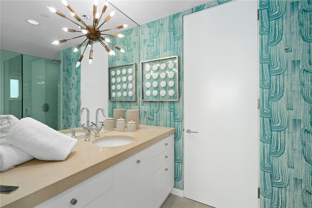 2144 E Oceanfront, Newport Beach, CA 92661