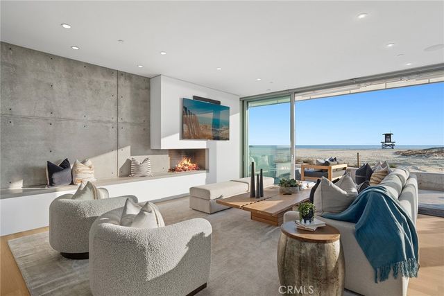 2144 E Oceanfront, Newport Beach, CA 92661