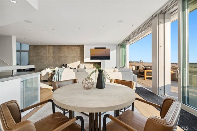 2144 E Oceanfront, Newport Beach, CA 92661
