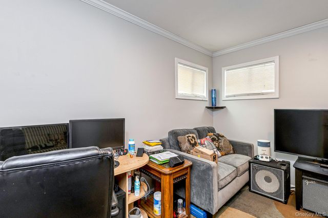 2700 Falcon Avenue, Medford, NY 11763