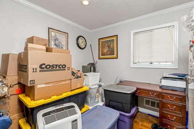 2700 Falcon Avenue, Medford, NY 11763