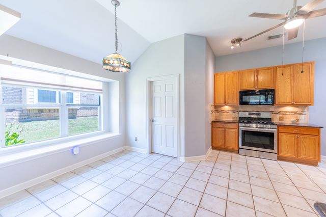 514 Renee Drive, Euless, TX 76040