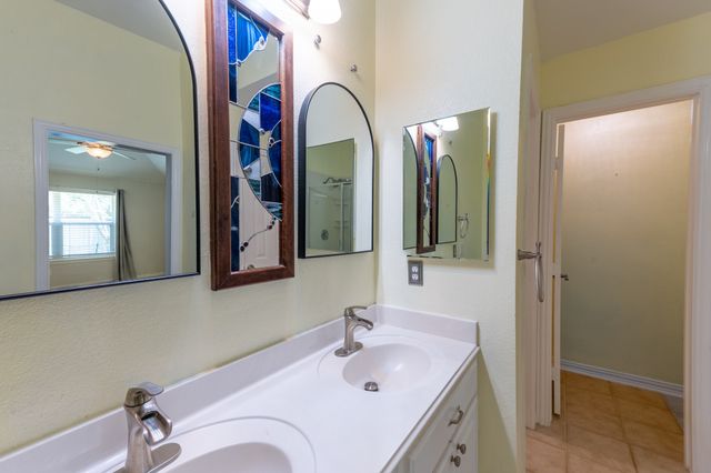 514 Renee Drive, Euless, TX 76040
