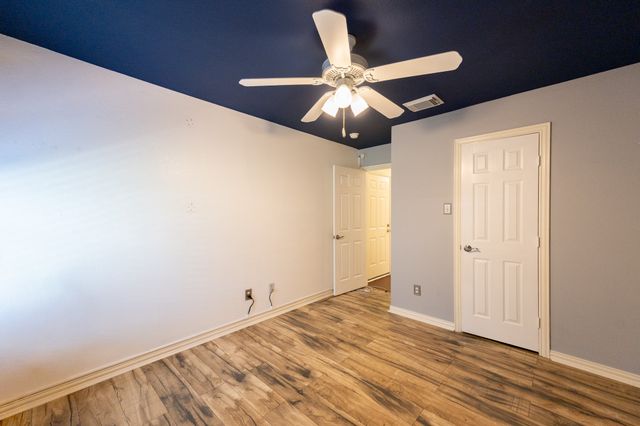 514 Renee Drive, Euless, TX 76040
