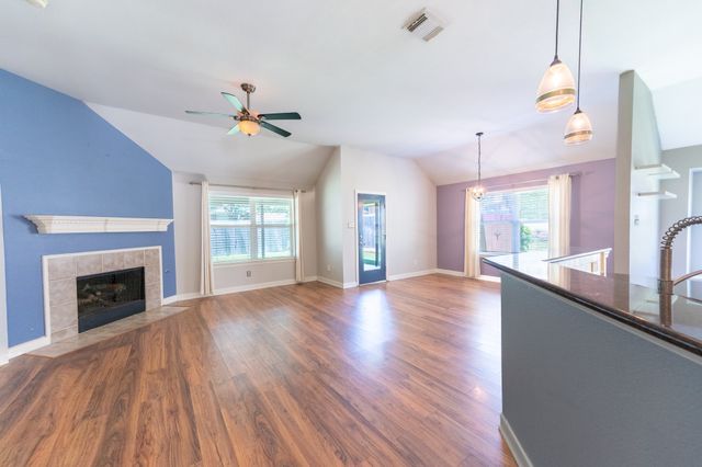 514 Renee Drive, Euless, TX 76040