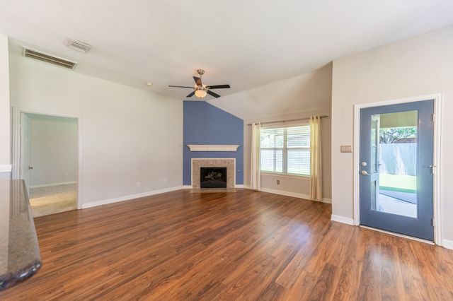 514 Renee Drive, Euless, TX 76040