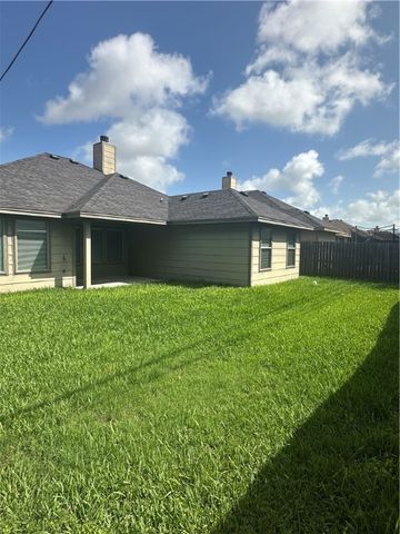 2818 Lake Rhapsody Dr, Corpus Christi, TX 78414