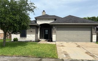 2818 Lake Rhapsody Dr, Corpus Christi, TX 78414