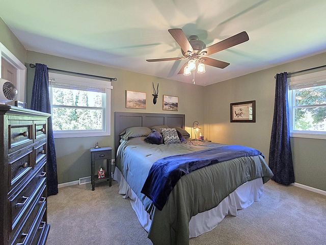 N111W16302 Catskill LANE, Germantown, WI 53022