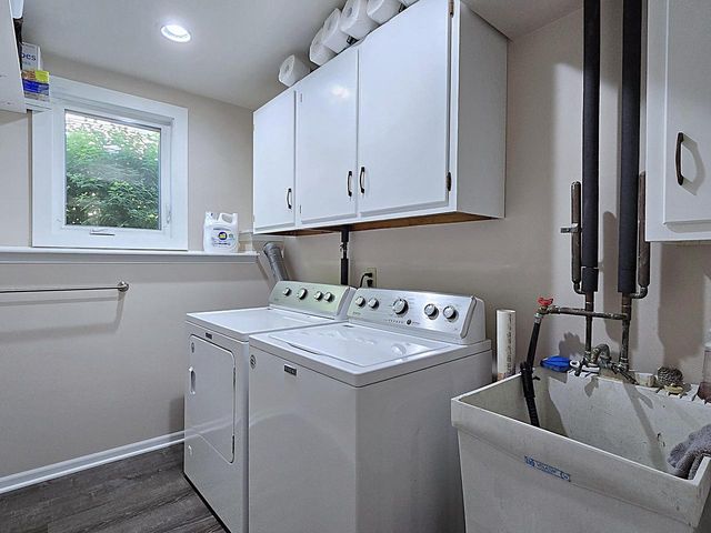 N111W16302 Catskill LANE, Germantown, WI 53022