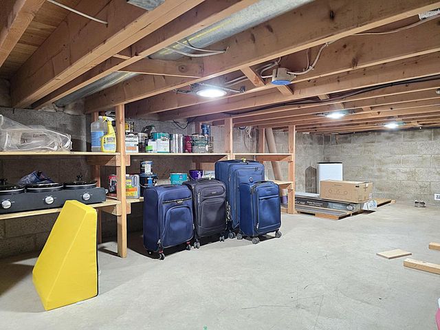 N111W16302 Catskill LANE, Germantown, WI 53022