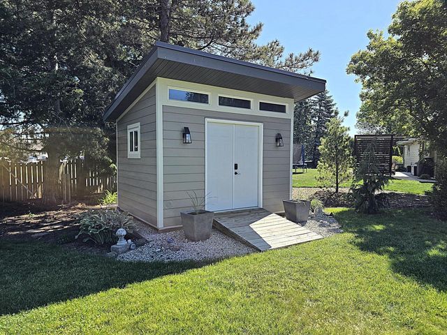 N111W16302 Catskill LANE, Germantown, WI 53022
