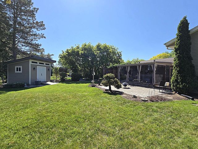 N111W16302 Catskill LANE, Germantown, WI 53022