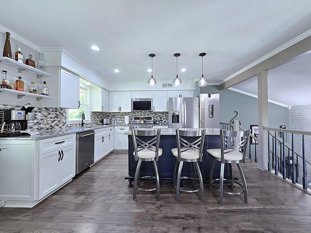 N111W16302 Catskill LANE, Germantown, WI 53022