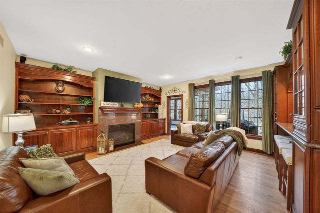 2603 Heritage Way, Stevensville, MI 49127