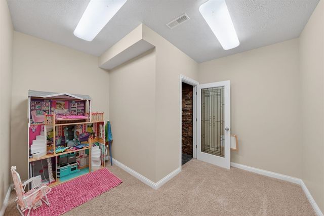 2603 Heritage Way, Stevensville, MI 49127