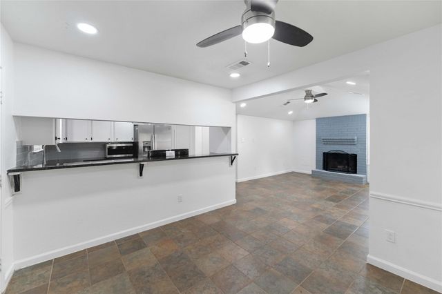 2739 Meandering Trail, Houston, TX 77339