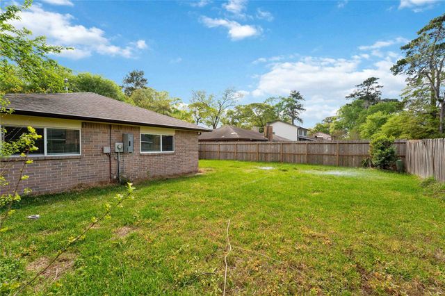 2739 Meandering Trail, Houston, TX 77339