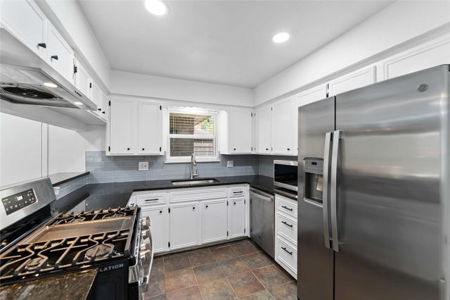 2739 Meandering Trail, Houston, TX 77339