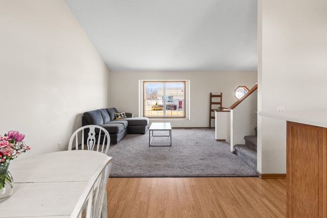 5743 MERLIN Lane, Council Bluffs, IA 51501