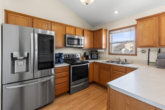 5743 MERLIN Lane, Council Bluffs, IA 51501