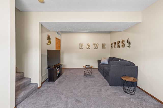 5743 MERLIN Lane, Council Bluffs, IA 51501